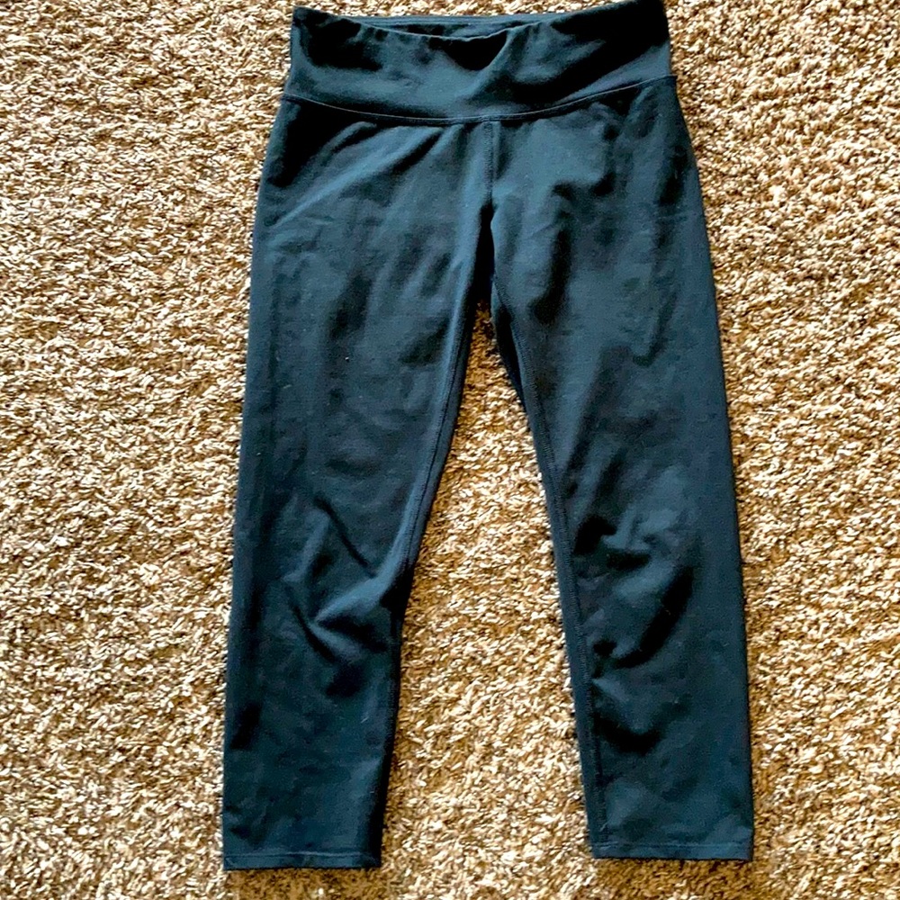 REI 3/4 length leggings. Size S